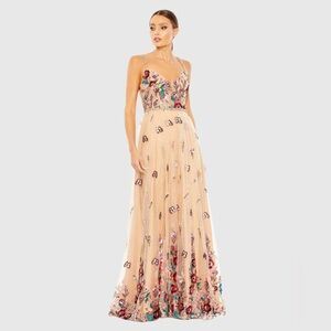 MAC DUGGAL
Beige Embellished Floral Detail A Line Gown Size 10 Garden Party